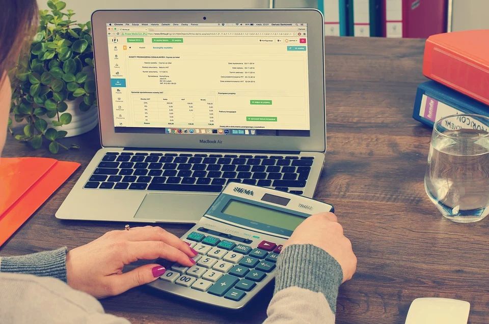 Kokius finansinius dokumentus privalo tvarkyti kiekviena įmonė?